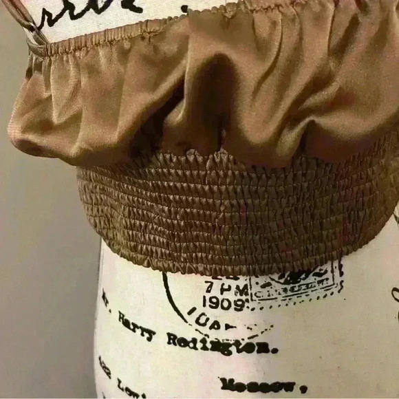 Endless Blu satin like crop cami with adjustable straps - Picture 5 of 8